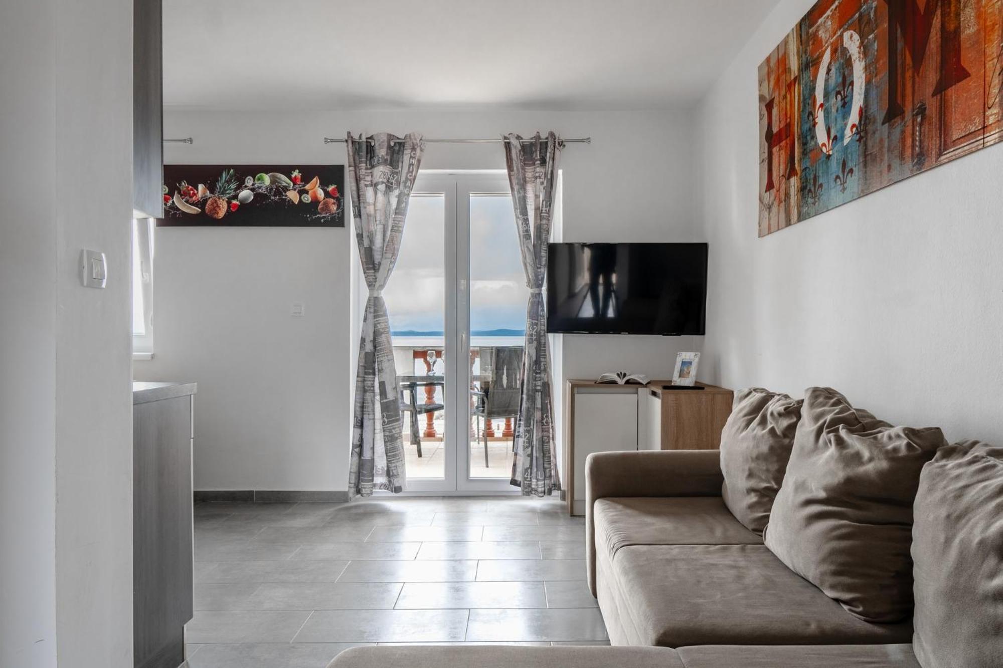 Apartments Strand Vir Exterior photo